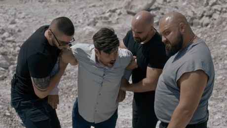 Клетката Сезон 1 - NOVA Play