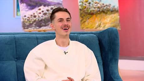 изображение на На кафе (19.11.2025)