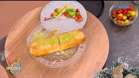 изображение на Рецептата днес: Пилешки парени наденички и крем руло - „На кафе“ (07.01.2026)