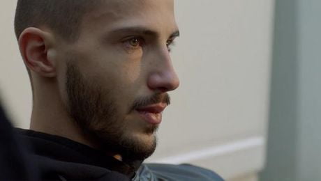 изображение на Откраднат живот