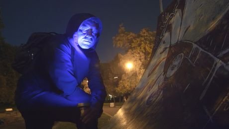 изображение на Невидими връзки