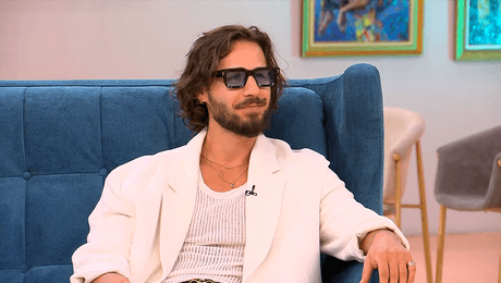 изображение на На кафе (06.10.2025)