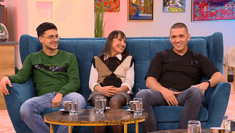 изображение на На кафе (07.11.2025)