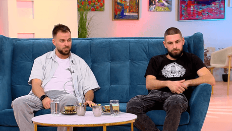 изображение на На кафе (13.11.2025)