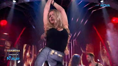 изображение на Пламена като Shakira - Objection | Като две капки вода