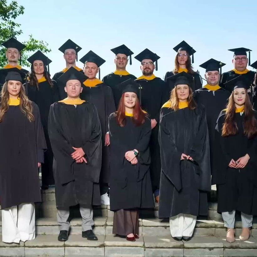 Старт на кандидатстването на конкурса за стипендиите NOVA EMBA Scholarship | Здравей, България | 17 авг. 2026